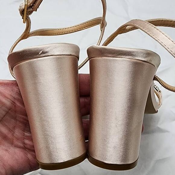 Jewel Badgley Mischka Charlee Satin Block Heel Pumps Size 8.5 - Picture 6 of 12